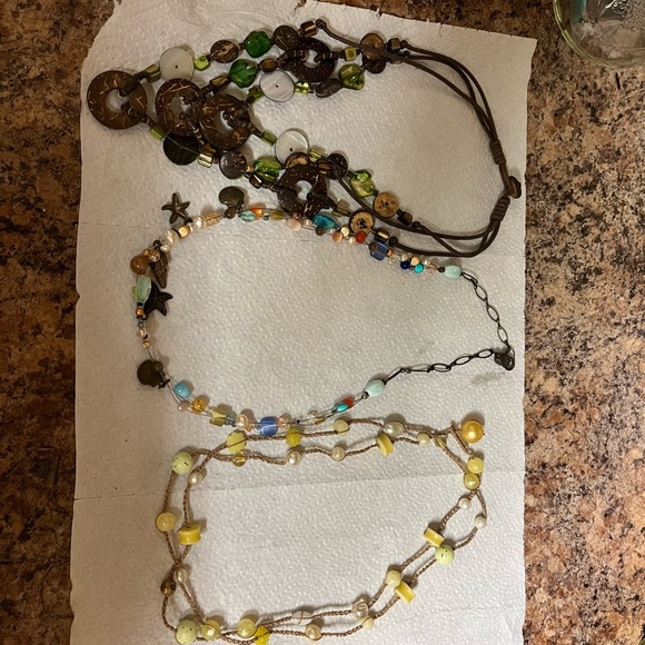 Assorted Beaded Jewelry Collection - Picture 3 of 8